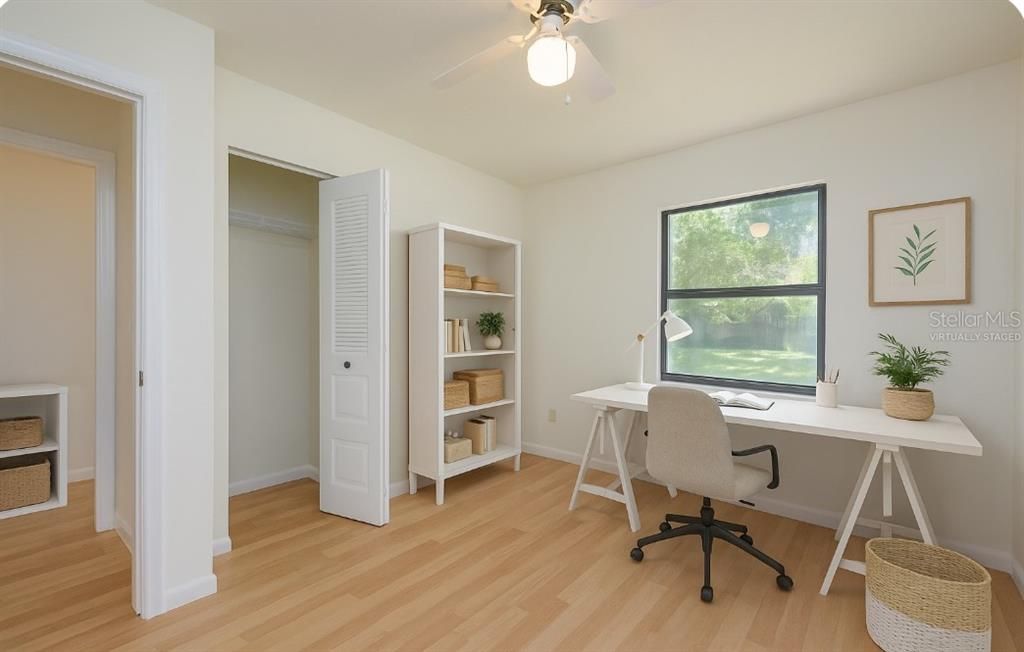 Active With Contract: $230,000 (4 beds, 2 baths, 1384 Square Feet)