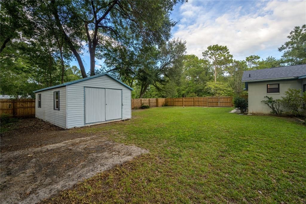 Active With Contract: $230,000 (4 beds, 2 baths, 1384 Square Feet)