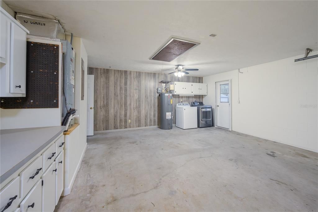 Active With Contract: $230,000 (4 beds, 2 baths, 1384 Square Feet)