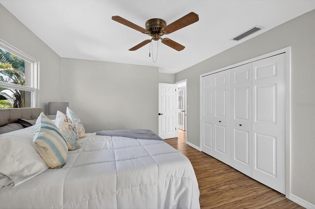 For Sale: $955,000 (4 beds, 3 baths, 2412 Square Feet)