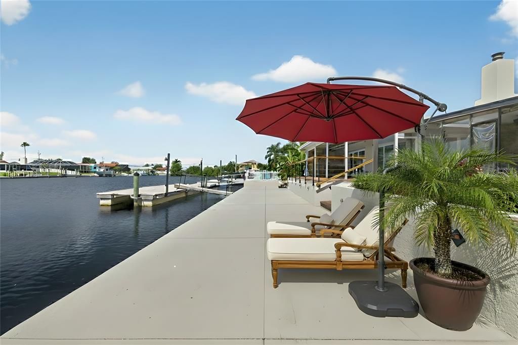 For Sale: $955,000 (4 beds, 3 baths, 2412 Square Feet)