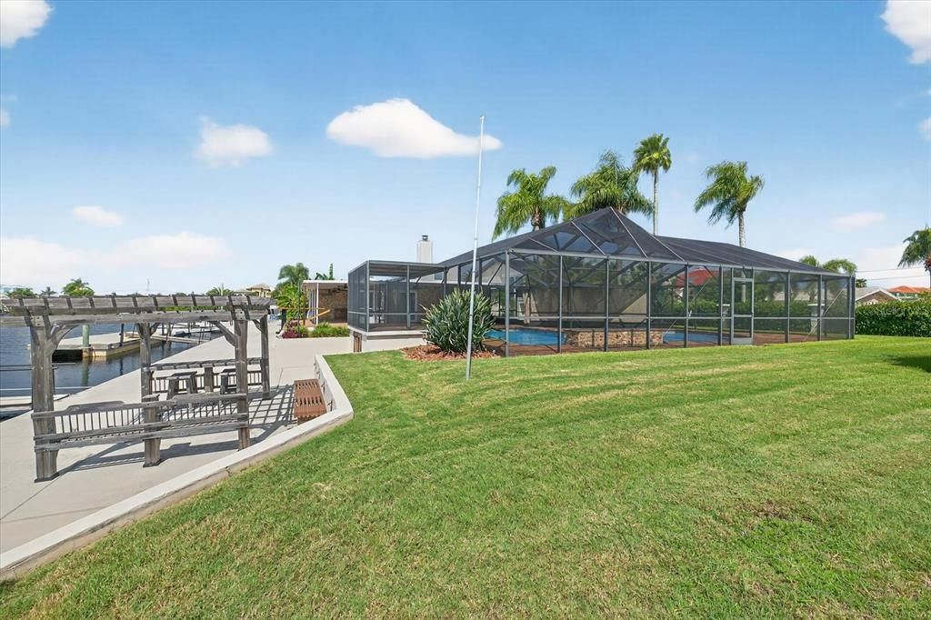 For Sale: $955,000 (4 beds, 3 baths, 2412 Square Feet)