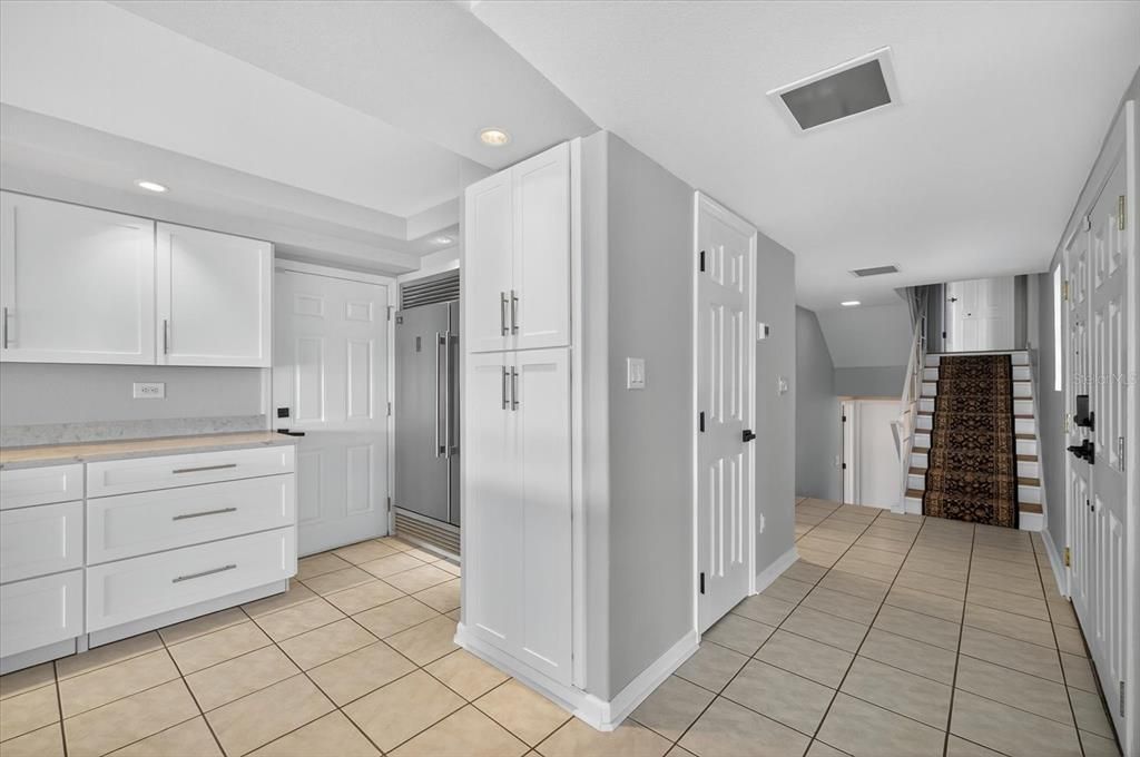 For Sale: $955,000 (4 beds, 3 baths, 2412 Square Feet)