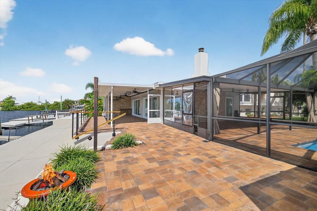 For Sale: $955,000 (4 beds, 3 baths, 2412 Square Feet)