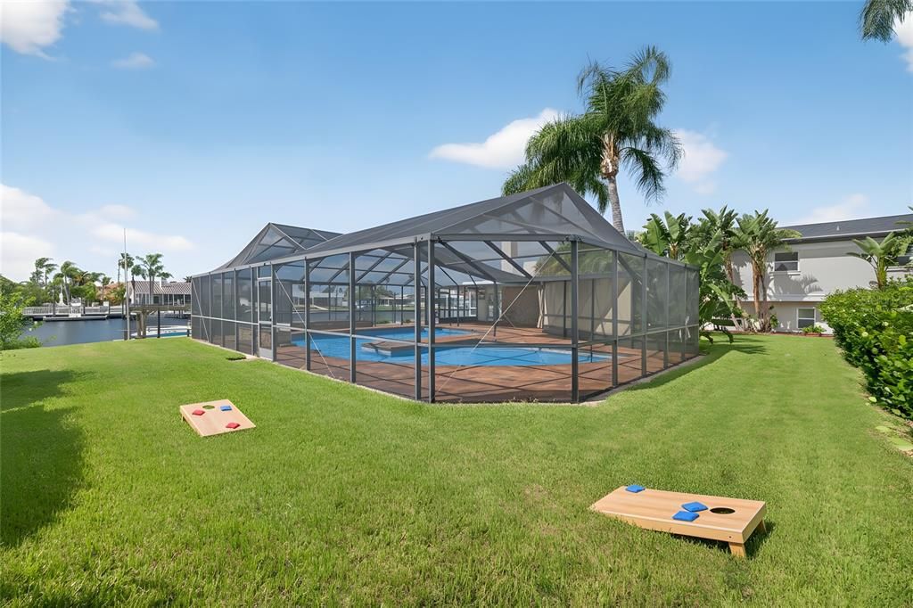 For Sale: $955,000 (4 beds, 3 baths, 2412 Square Feet)