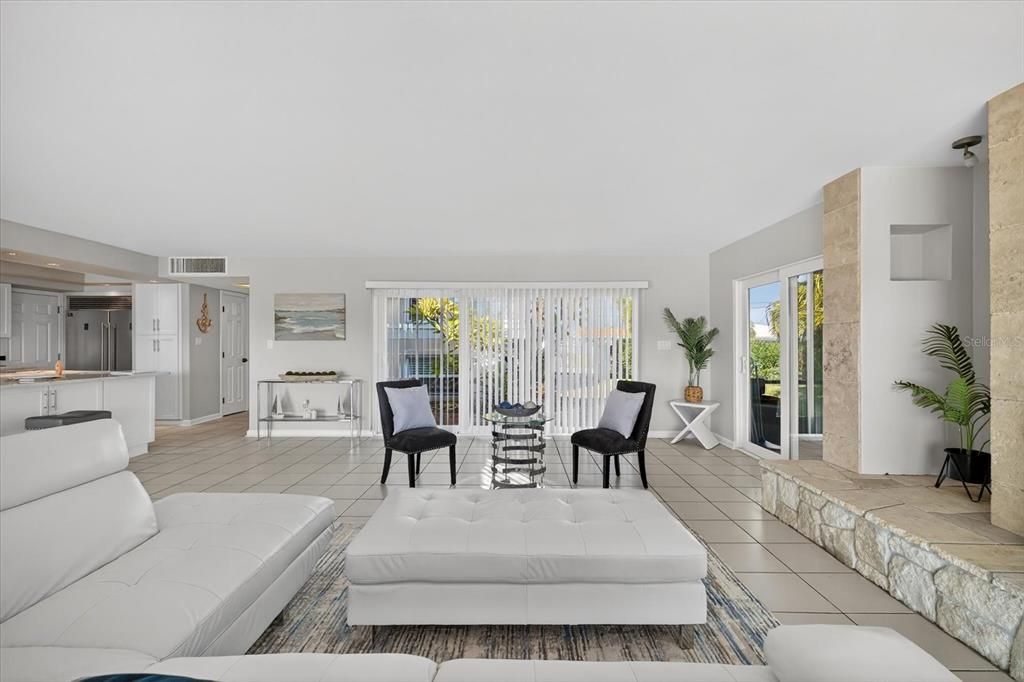 For Sale: $955,000 (4 beds, 3 baths, 2412 Square Feet)