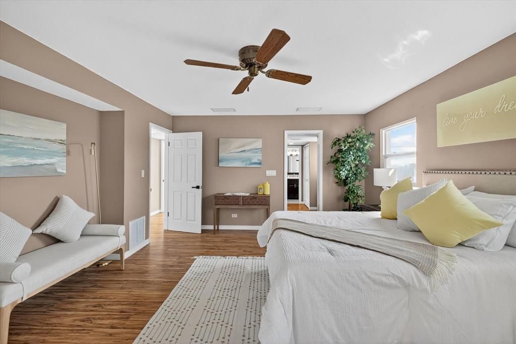 For Sale: $955,000 (4 beds, 3 baths, 2412 Square Feet)