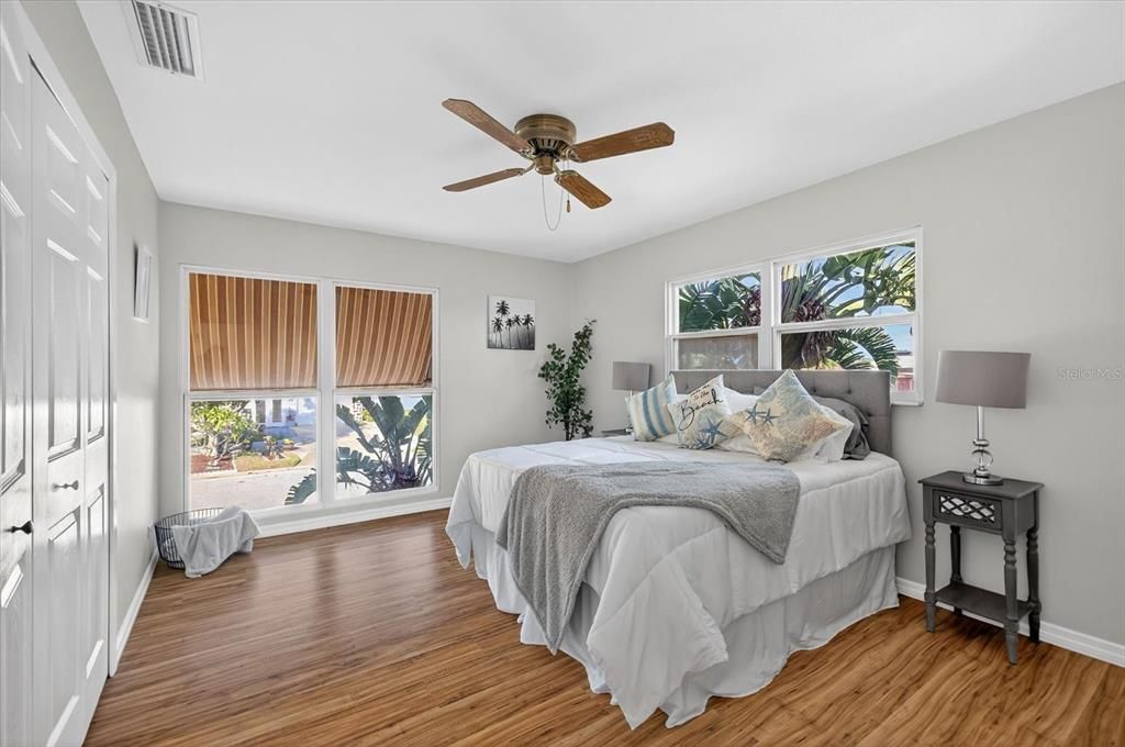 For Sale: $955,000 (4 beds, 3 baths, 2412 Square Feet)