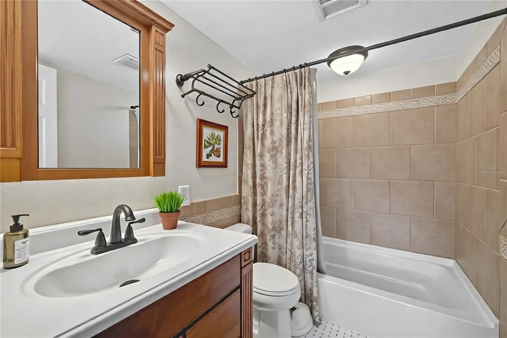 For Sale: $955,000 (4 beds, 3 baths, 2412 Square Feet)