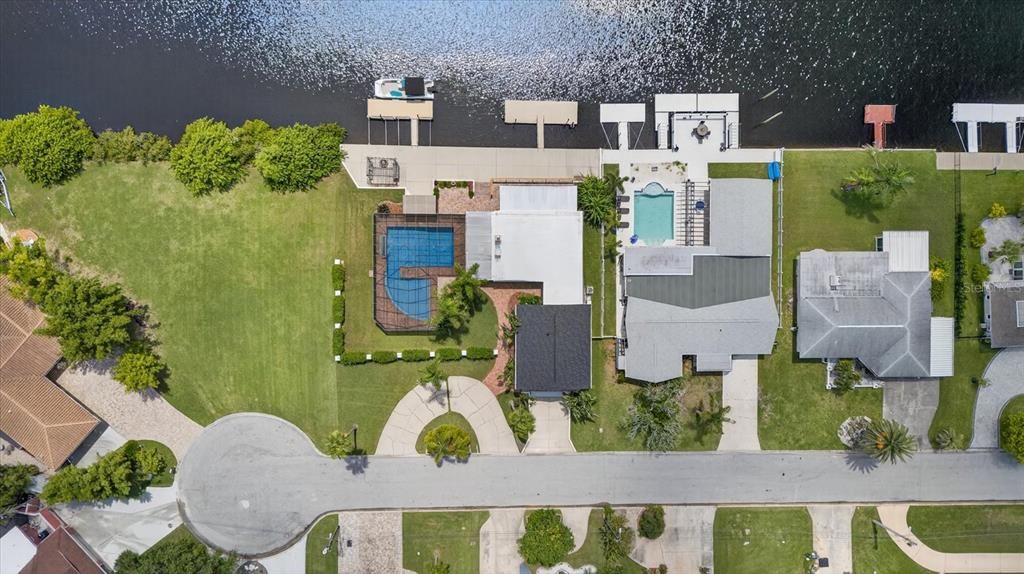 For Sale: $955,000 (4 beds, 3 baths, 2412 Square Feet)