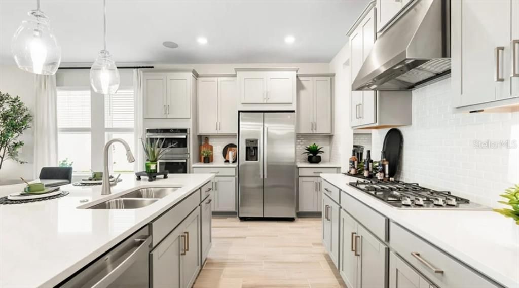 For Sale: $549,000 (4 beds, 3 baths, 2394 Square Feet)