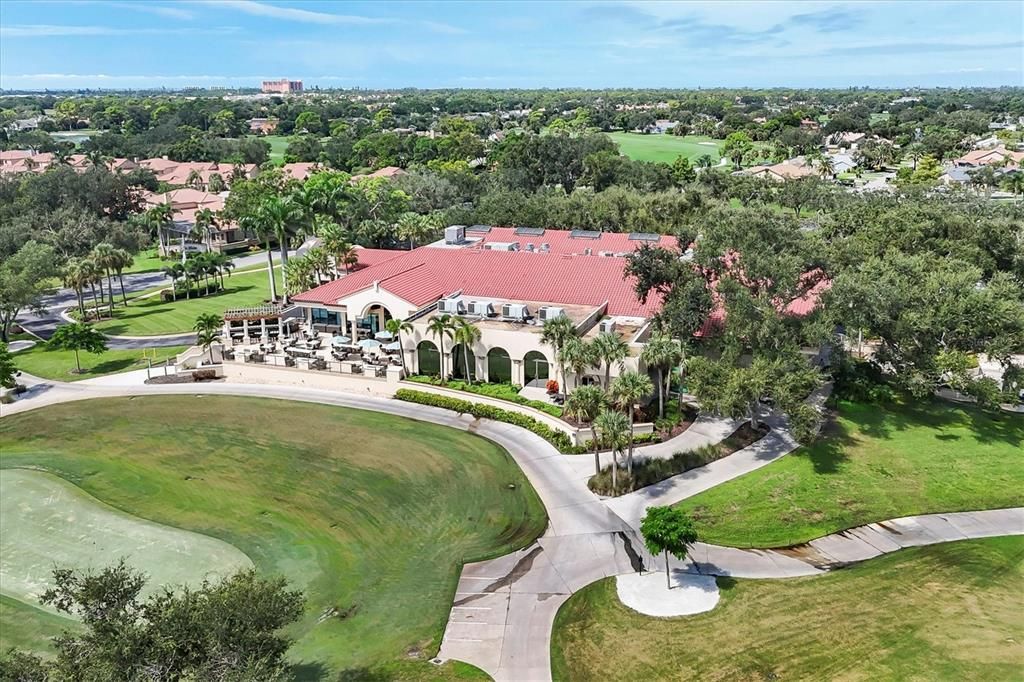 Под контрактом: $1,600,000 (4 спален, 3 ванн, 3669 Квадратных фут)