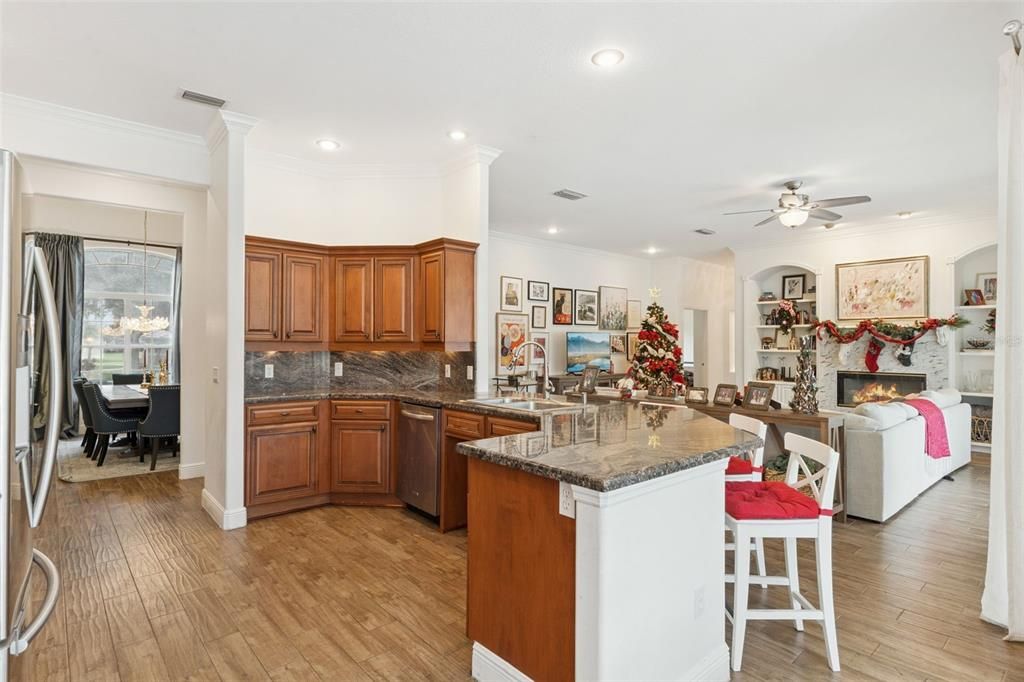 待售: $889,000 (4 贝兹, 3 浴室, 2908 平方英尺)