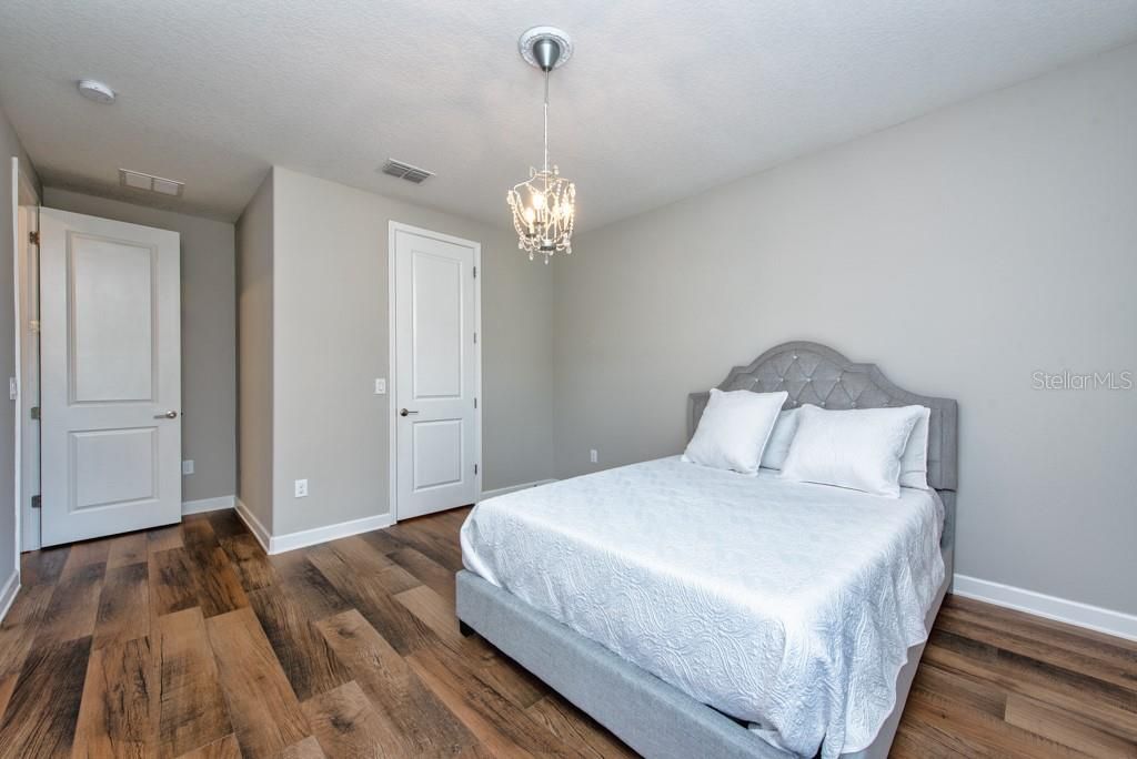 For Sale: $649,000 (5 beds, 3 baths, 3730 Square Feet)