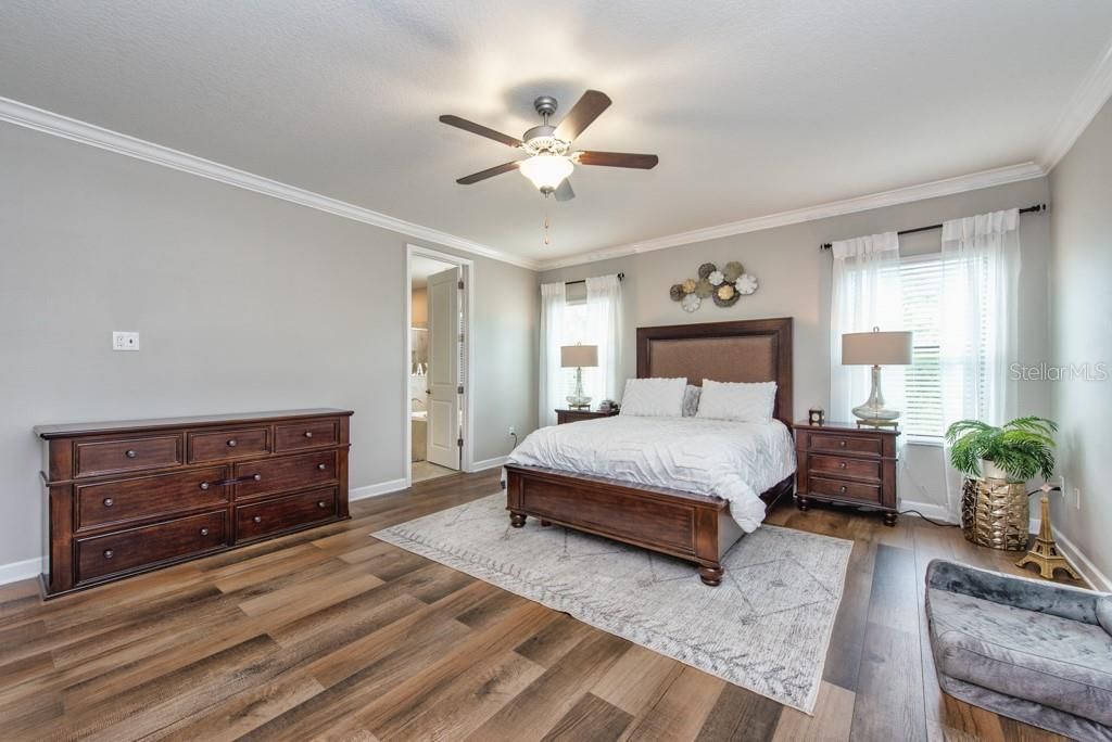 For Sale: $649,000 (5 beds, 3 baths, 3730 Square Feet)