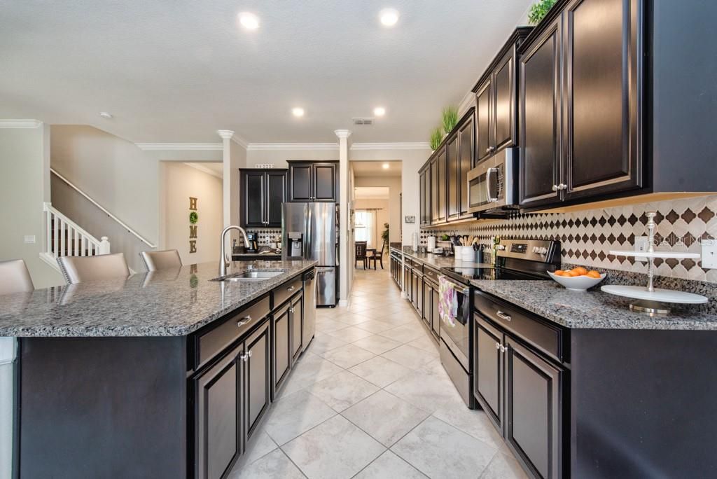 For Sale: $649,000 (5 beds, 3 baths, 3730 Square Feet)