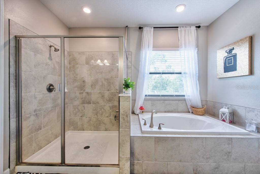 For Sale: $649,000 (5 beds, 3 baths, 3730 Square Feet)