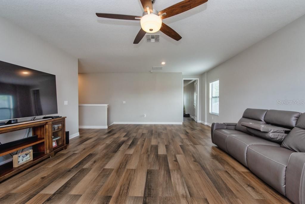 For Sale: $649,000 (5 beds, 3 baths, 3730 Square Feet)