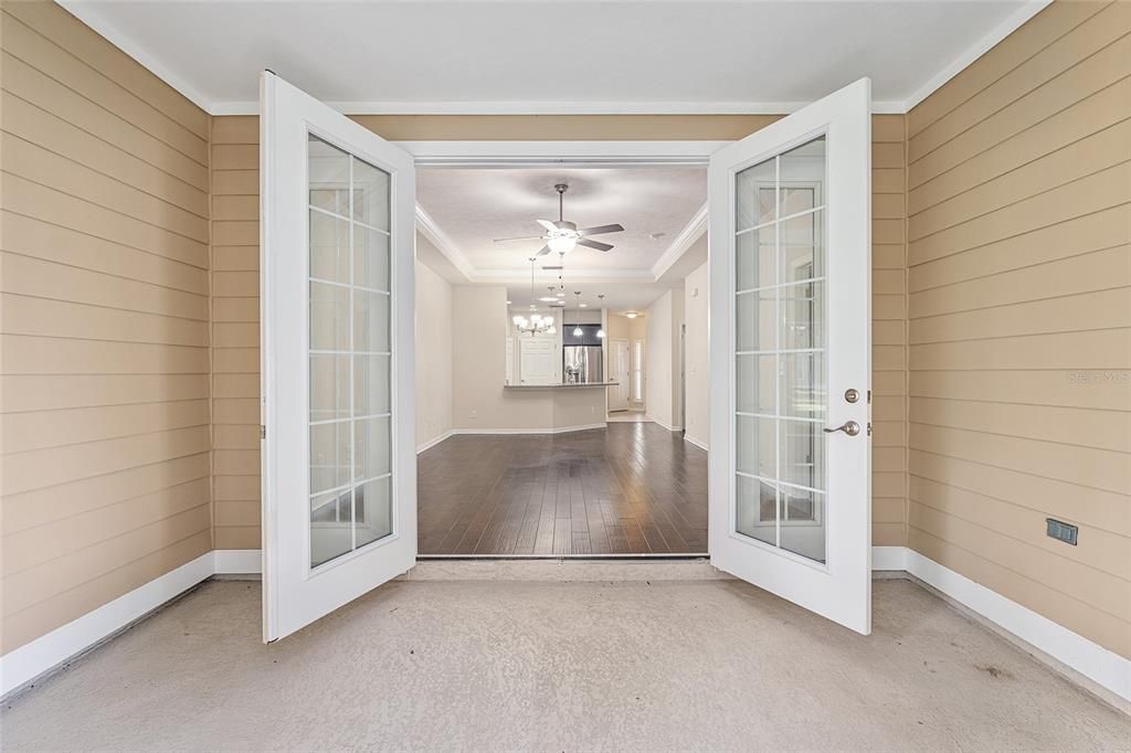 待售: $260,000 (2 贝兹, 2 浴室, 1184 平方英尺)