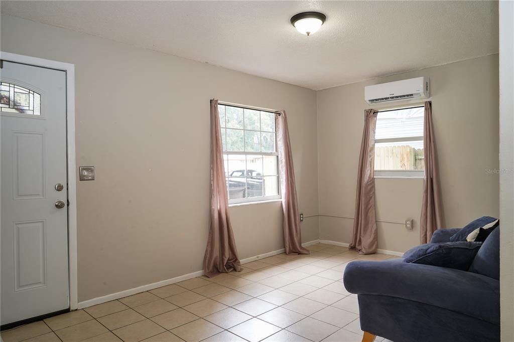 En Venta: $159,000 (2 camas, 1 baños, 800 Pies cuadrados)