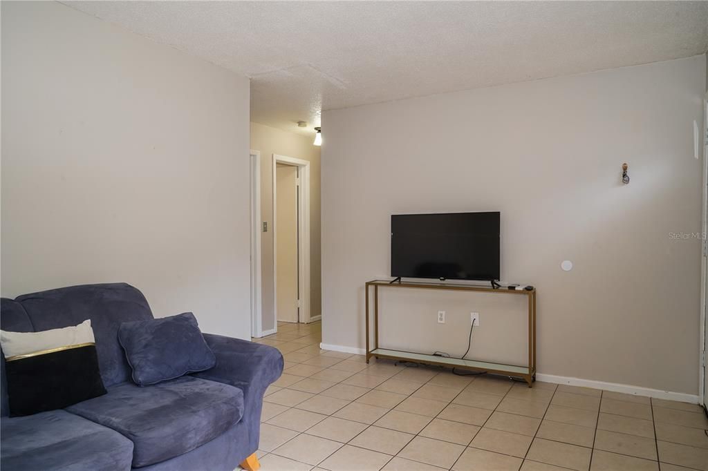 En Venta: $159,000 (2 camas, 1 baños, 800 Pies cuadrados)