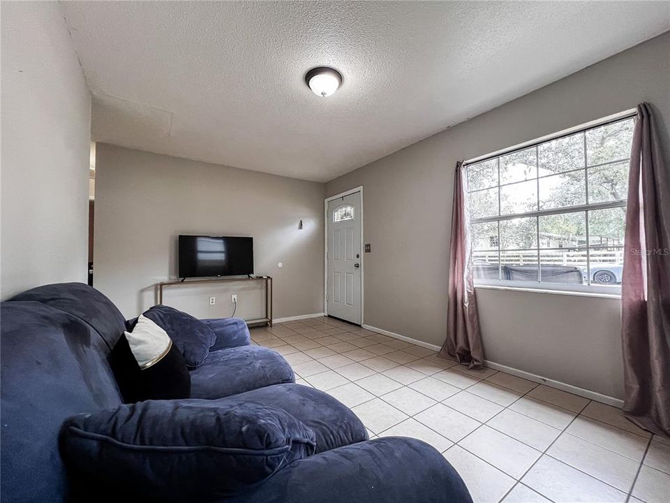 En Venta: $159,000 (2 camas, 1 baños, 800 Pies cuadrados)