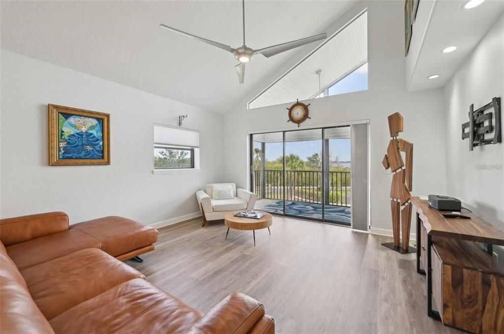 出租: $2,900 (3 贝兹, 3 浴室, 1805 平方英尺)