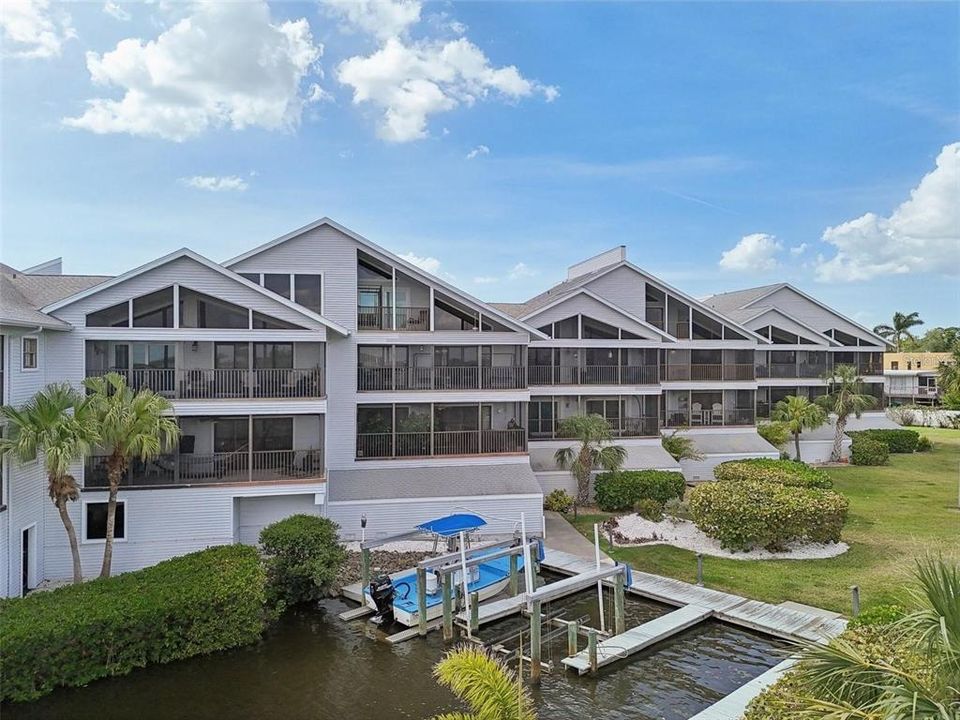 出租: $2,900 (3 贝兹, 3 浴室, 1805 平方英尺)