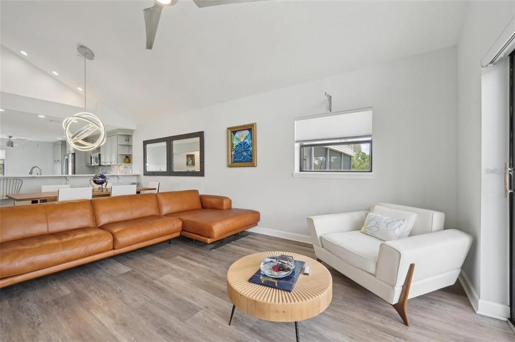 出租: $2,900 (3 贝兹, 3 浴室, 1805 平方英尺)