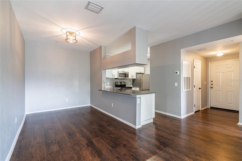 En Venta: $148,000 (2 camas, 2 baños, 1093 Pies cuadrados)