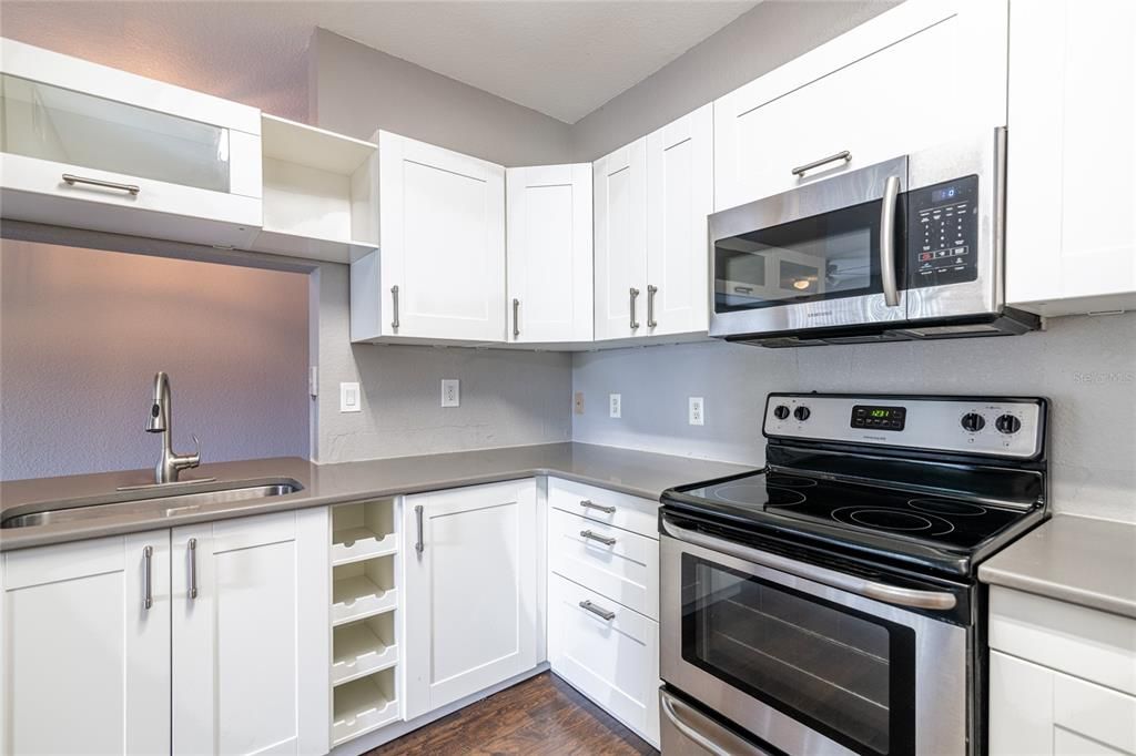 En Venta: $148,000 (2 camas, 2 baños, 1093 Pies cuadrados)