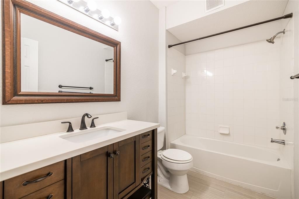 En Venta: $148,000 (2 camas, 2 baños, 1093 Pies cuadrados)