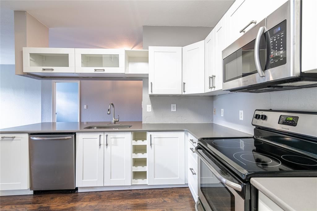 En Venta: $148,000 (2 camas, 2 baños, 1093 Pies cuadrados)