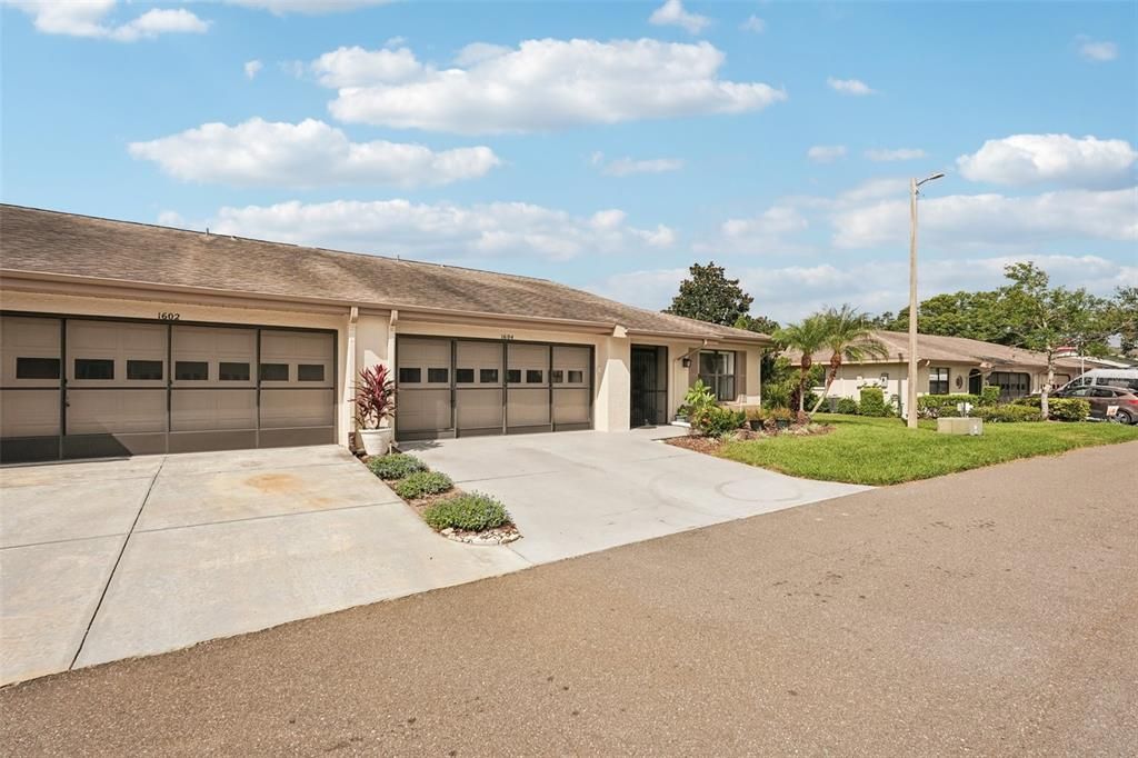 For Sale: $189,900 (2 beds, 2 baths, 1394 Square Feet)