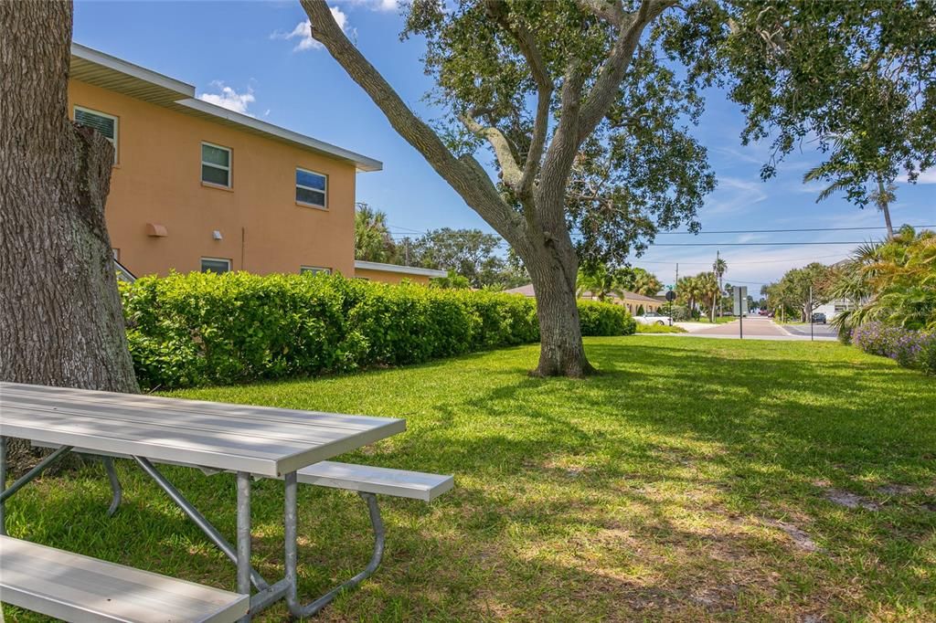 合同活跃: $2,095,000 (10 贝兹, 0 浴室, 3946 平方英尺)