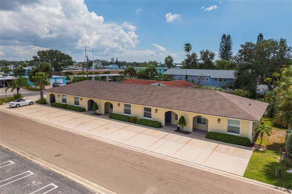 合同活跃: $2,095,000 (10 贝兹, 0 浴室, 3946 平方英尺)