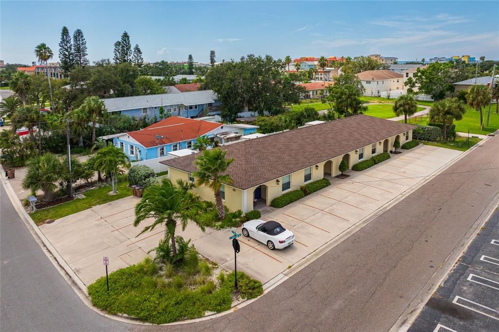 合同活跃: $2,095,000 (10 贝兹, 0 浴室, 3946 平方英尺)