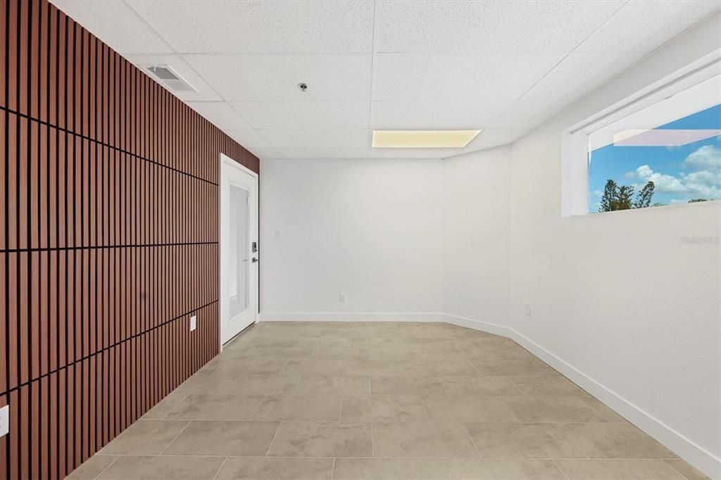 For Sale: $150,000 (0 beds, 0 baths, 968 Square Feet)