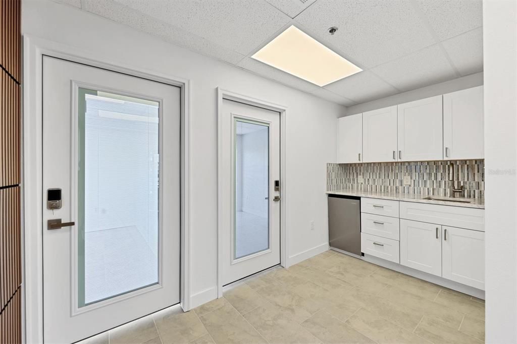 For Sale: $150,000 (0 beds, 0 baths, 968 Square Feet)