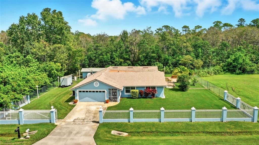 Под контрактом: $525,000 (4 спален, 2 ванн, 2232 Квадратных фут)