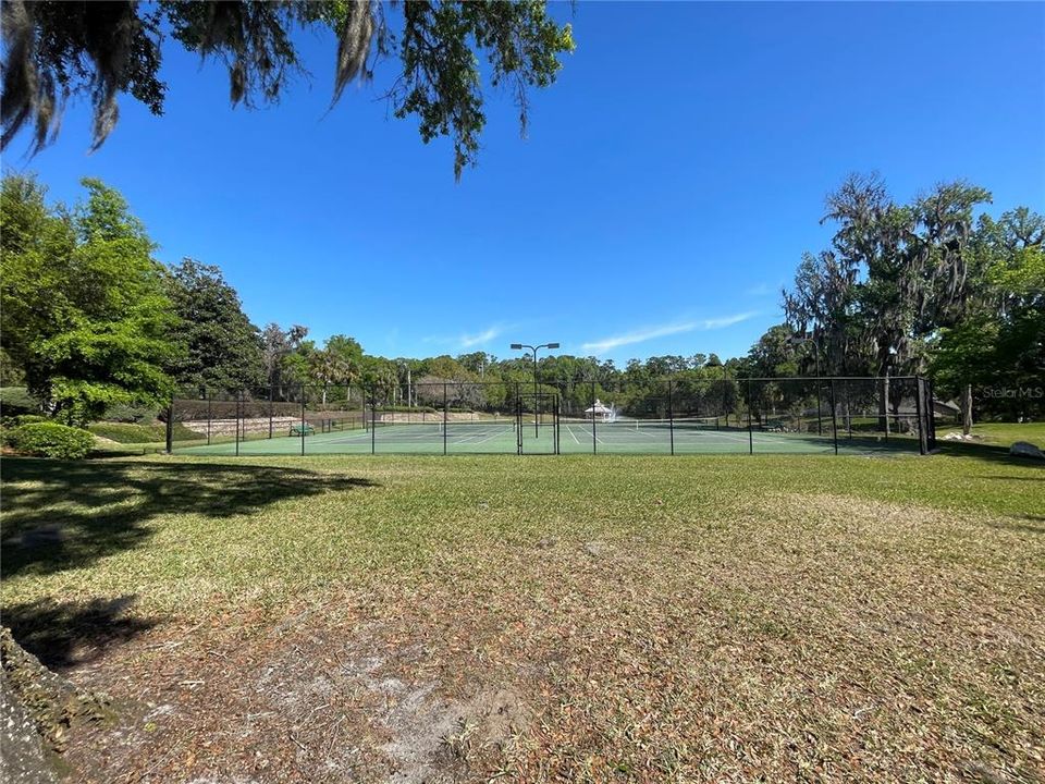 合同活跃: $149,900 (1.10 acres)