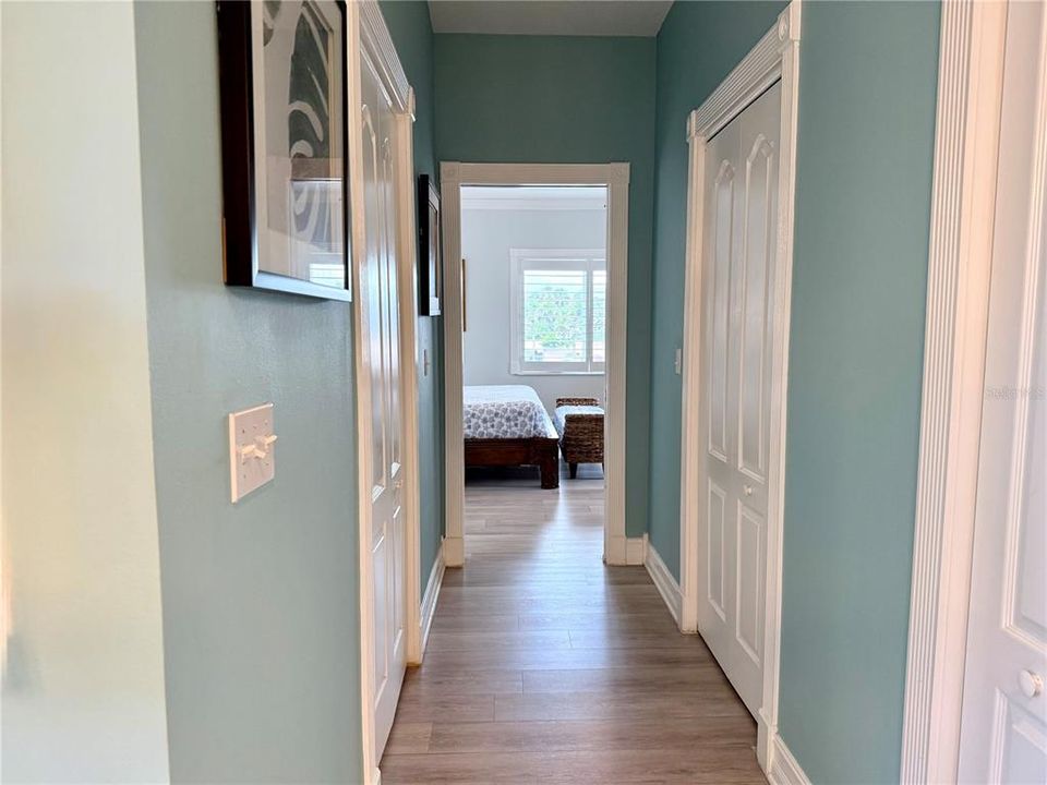 En Venta: $1,399,000 (3 camas, 3 baños, 2300 Pies cuadrados)