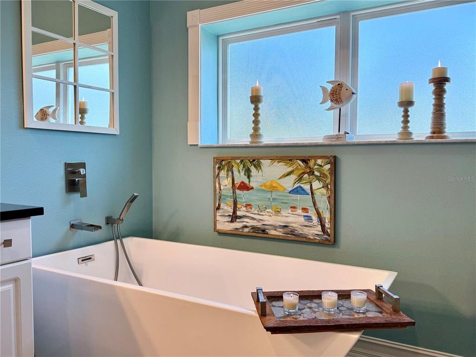 En Venta: $1,399,000 (3 camas, 3 baños, 2300 Pies cuadrados)