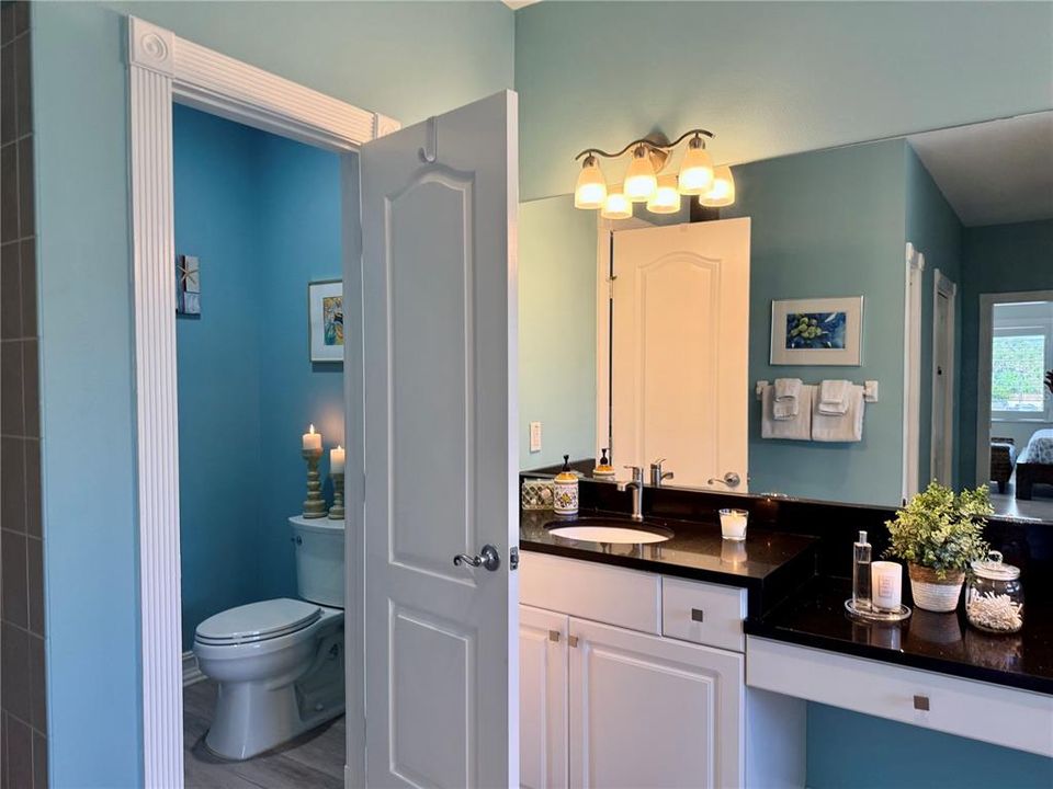 En Venta: $1,399,000 (3 camas, 3 baños, 2300 Pies cuadrados)