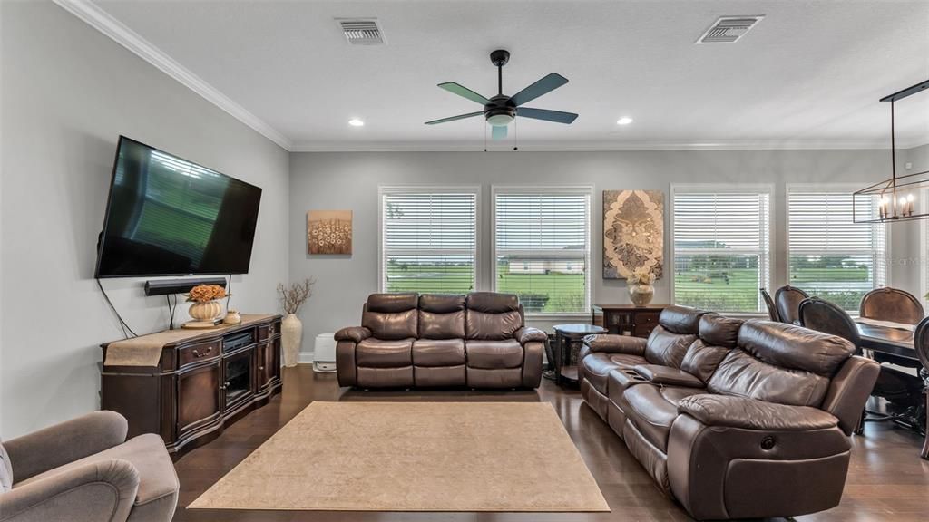 待售: $699,900 (3 贝兹, 2 浴室, 2911 平方英尺)