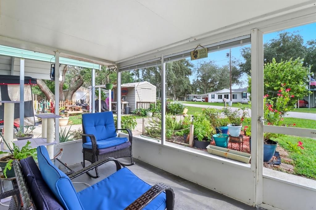 待售: $219,900 (1 贝兹, 1 浴室, 850 平方英尺)