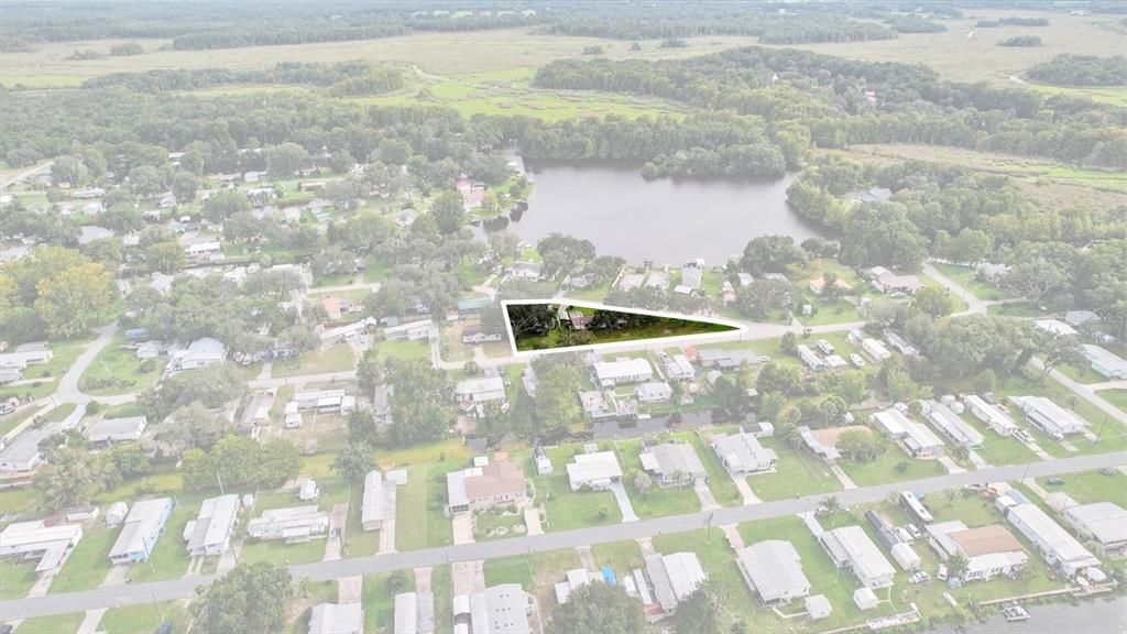 待售: $219,900 (1 贝兹, 1 浴室, 850 平方英尺)