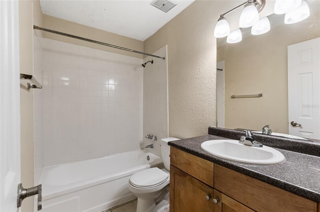 待售: $149,000 (3 贝兹, 2 浴室, 1278 平方英尺)