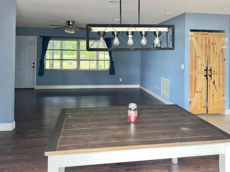 For Sale: $260,000 (3 beds, 2 baths, 1513 Square Feet)