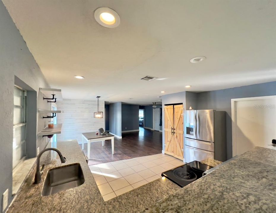 For Sale: $260,000 (3 beds, 2 baths, 1513 Square Feet)